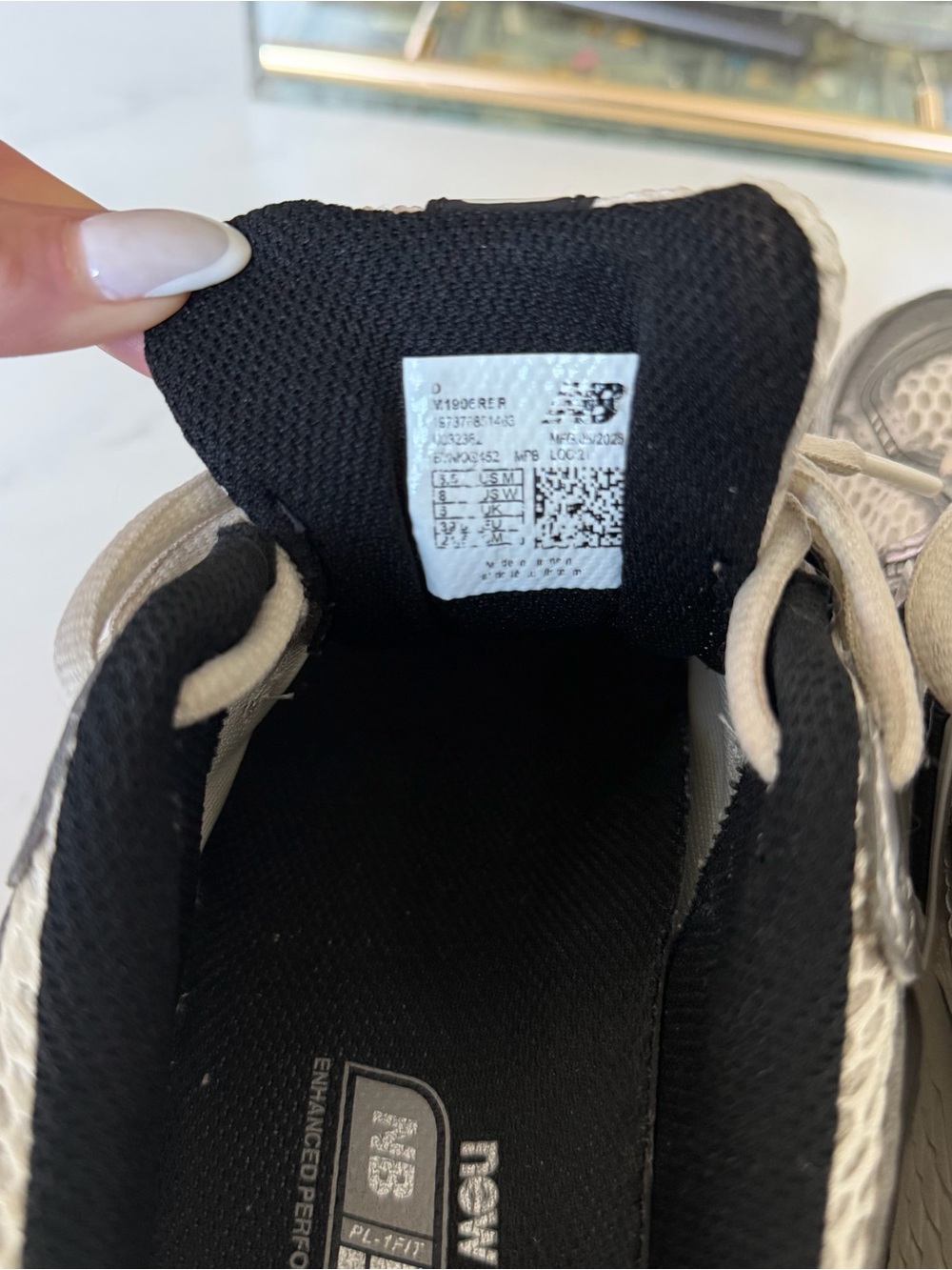 New Balance 1906R Sneakers - Picture 7 of 11